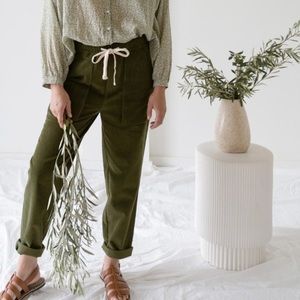 Lenora trousers green corduroy from Laude the Label. Medium NWOT